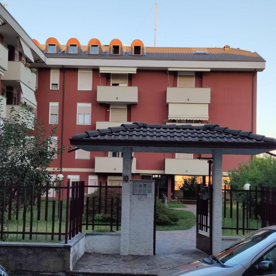 Loft Mansardato Monza Kültér fotó