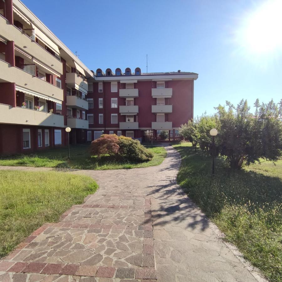 Loft Mansardato Monza Kültér fotó
