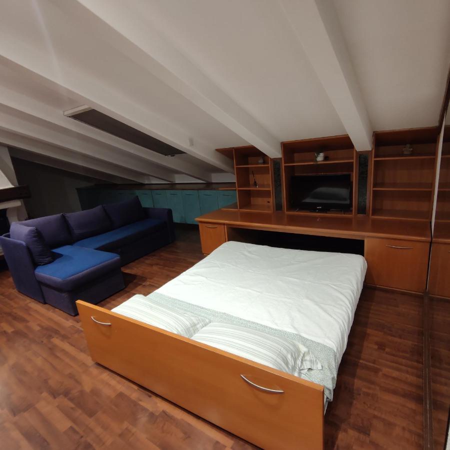 Loft Mansardato Monza Kültér fotó