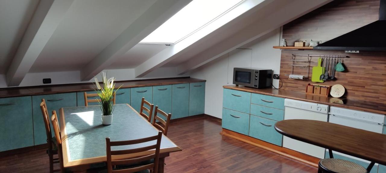 Loft Mansardato Monza Kültér fotó